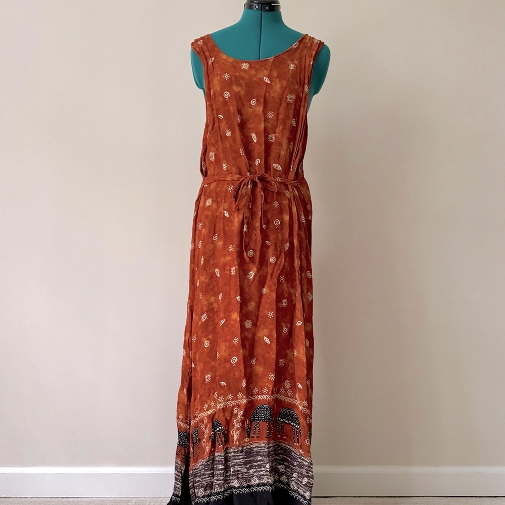 Vintage "Looking Good" Sleeveless Maxi Dress with Tie Belt in Boho Print